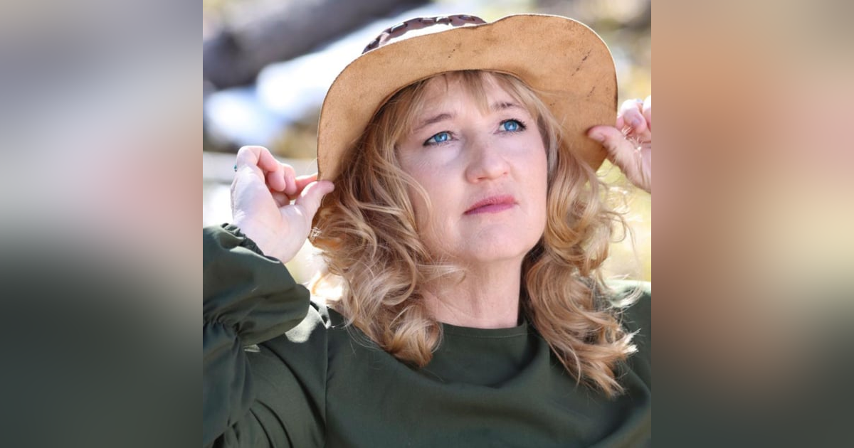 Angela Perry Live from the Digital bird's Nest Angela Perry Live from the Digital bird's Nest