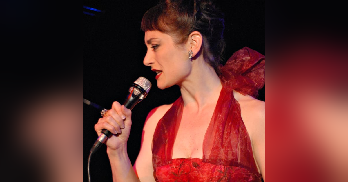 #145 What's Your Ritual Before Speaking - Voice & Speech Coach Maria Tecce #145 What's Your Ritual Before Speaking - Voice & Speech Coach Maria Tecce