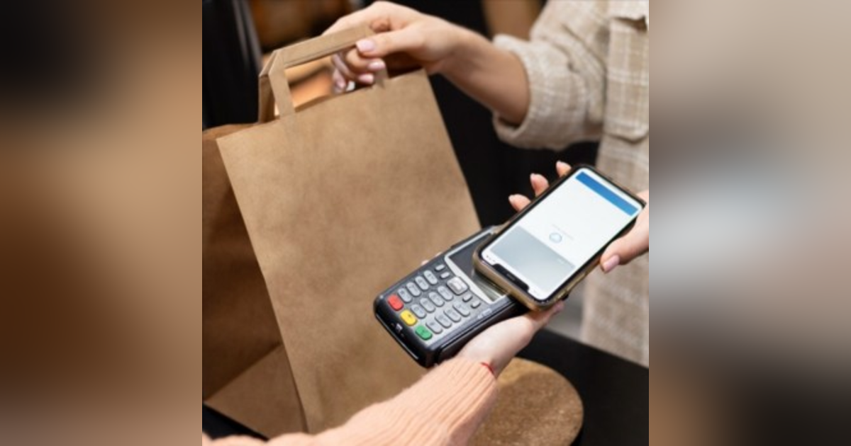 E-Wallet Evolution: Navigating the Cashless Era E-Wallet Evolution: Navigating the Cashless Era