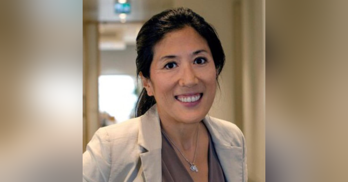 We need to think critically. Talking with Helen Lee Bouygues, Founder and CEO of the Reboot Foundation. We need to think critically. Talking with Helen Lee Bouygues, Founder and CEO of the Reboot Foundation.