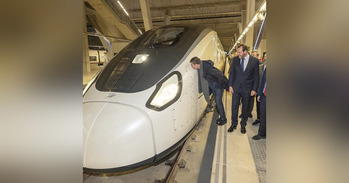 La República de los Tonnntos: La frase que perseguirá a Óscar Puente tras el caos ferroviario La República de los Tonnntos: La frase que perseguirá a Óscar Puente tras el caos ferroviario