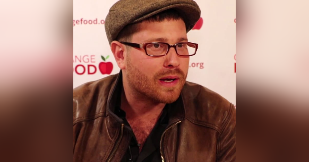 A Growing Culture the frontline fight for food sovereignty, with Loren Cardeli A Growing Culture the frontline fight for food sovereignty, with Loren Cardeli