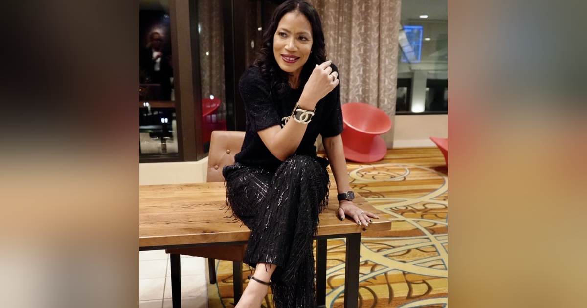 Stop Letting Jealous People Sit at Your Table Stop Letting Jealous People Sit at Your Table