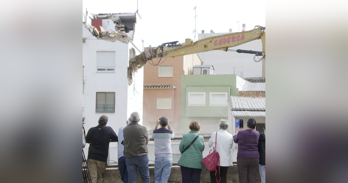 Reportajes en Es la Mañana: 100.000 viviendas afectadas tras la DANA Reportajes en Es la Mañana: 100.000 viviendas afectadas tras la DANA