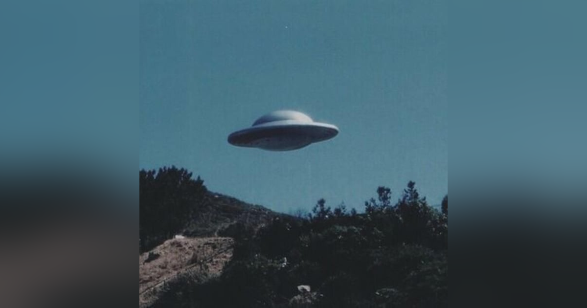 Pilots and Planes Swallowed by the UFO Pilots and Planes Swallowed by the UFO