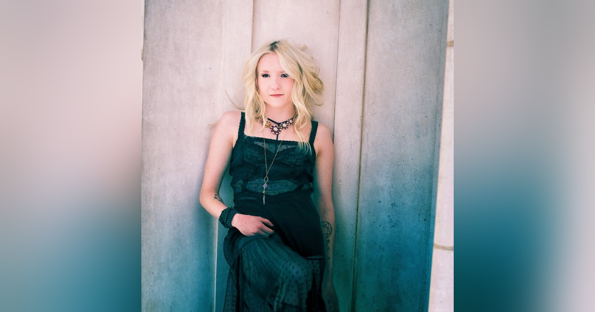 Julian Moon Live from the Digital Bird's Nest Julian Moon Live from the Digital Bird's Nest