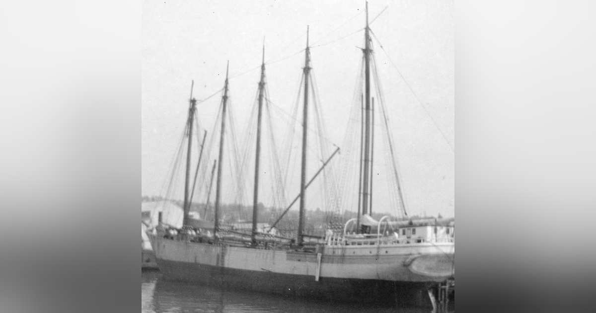 Rum Running and the Golden Coast with Jenz Rum Running and the Golden Coast with Jenz