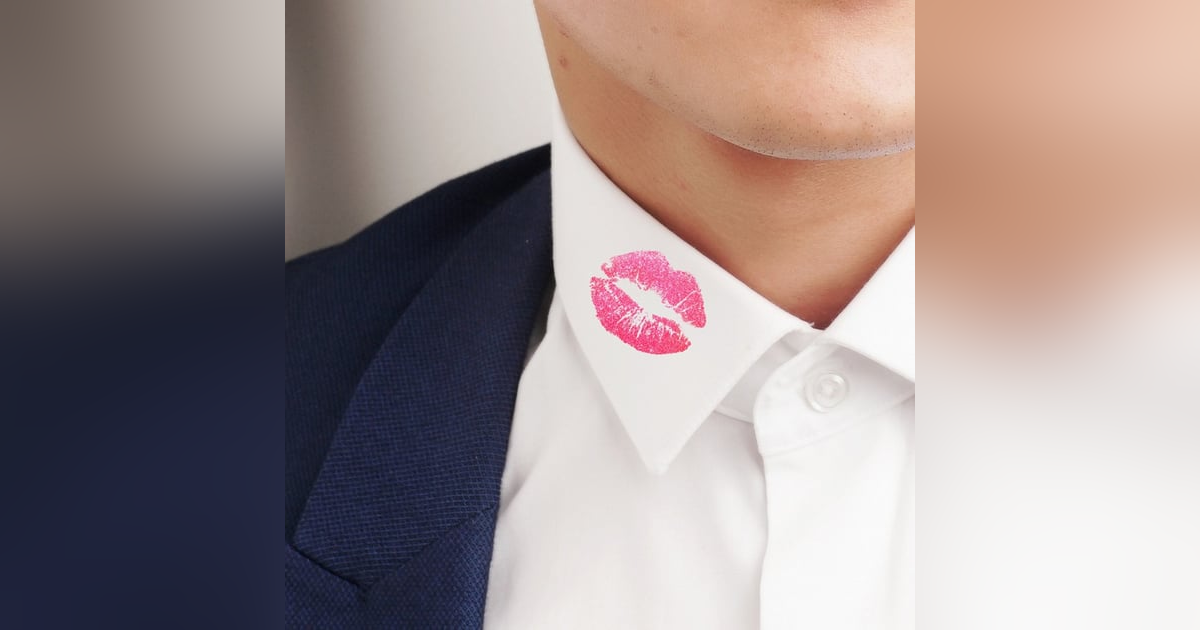 Do I Tell His Side Piece He's Cheating On Me With Her And Her With Me? Do I Tell His Side Piece He's Cheating On Me With Her And Her With Me?