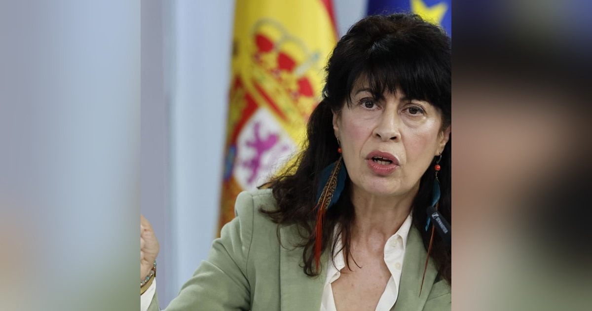 Federico a las 6: La ministra de Igualdad, que ignoró los abusos sexuales del PSOE, pide investigar a Julio Iglesias Federico a las 6: La ministra de Igualdad, que ignoró los abusos sexuales del PSOE, pide investigar a Julio Iglesias