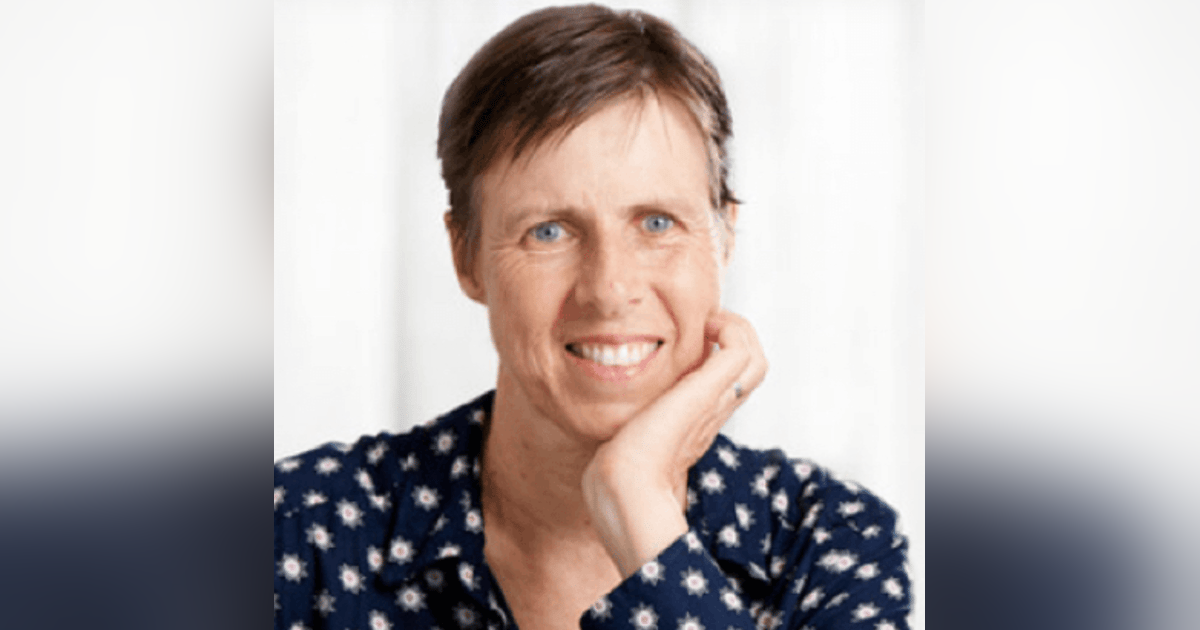 EP09: Solving the Money Self-Worth Conundrum with Sarah McCrum - The Spirit of Business Australia EP09: Solving the Money Self-Worth Conundrum with Sarah McCrum - The Spirit of Business Australia