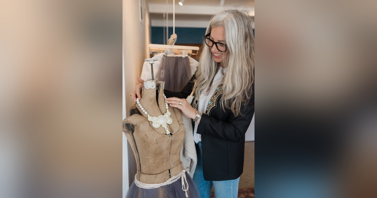 EP 67: IF GEORGIA O'KEEFFE & DOLLY PARTON CREATED FASHION WEEK EP 67: IF GEORGIA O'KEEFFE & DOLLY PARTON CREATED FASHION WEEK