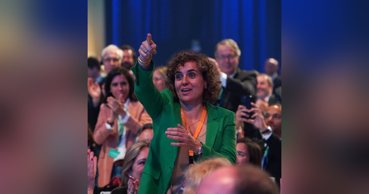 Las Noticias de La Mañana: Dolors Montserrat elegida por aclamación secretaria general del PP europeo Las Noticias de La Mañana: Dolors Montserrat elegida por aclamación secretaria general del PP europeo