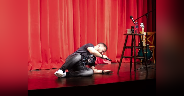 image for Best Local Comedy Clubs to Visit