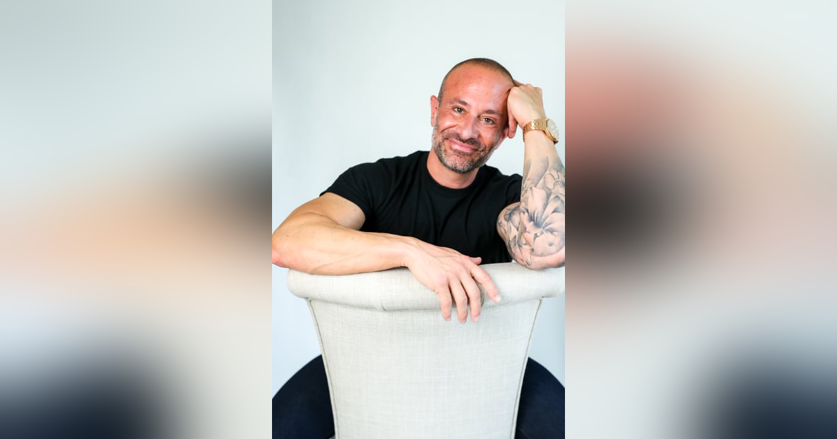 Entrepreneurial Mavericks: Joey Angelo's Trailblazing Success with Su Casa Mezcal Entrepreneurial Mavericks: Joey Angelo's Trailblazing Success with Su Casa Mezcal