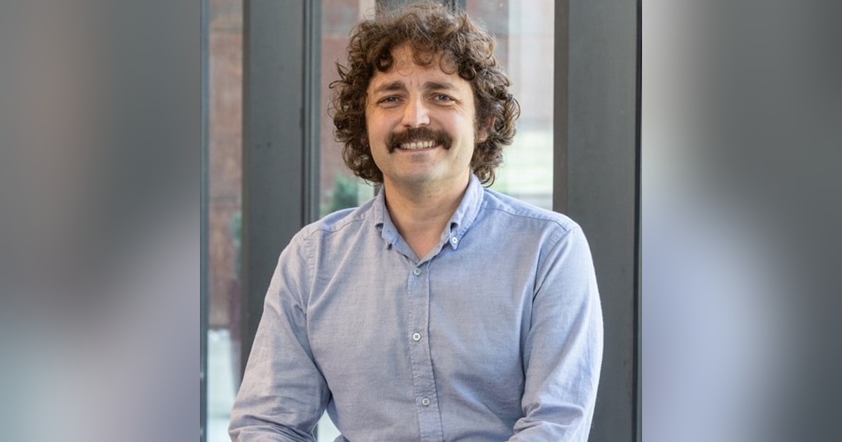 Boris Dralyuk on 'The Silver Bone' (Long listed for the International Booker Prize - 2024) Boris Dralyuk on 'The Silver Bone' (Long listed for the International Booker Prize - 2024)