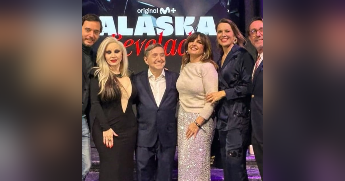 Crónica Rosa: La noche de Alaska Crónica Rosa: La noche de Alaska