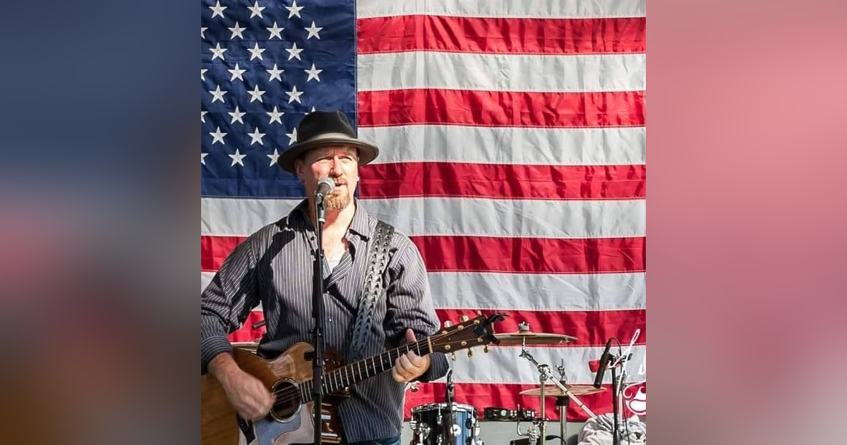 Live from Songbirds Studio Thomas Hinds Live from Songbirds Studio Thomas Hinds