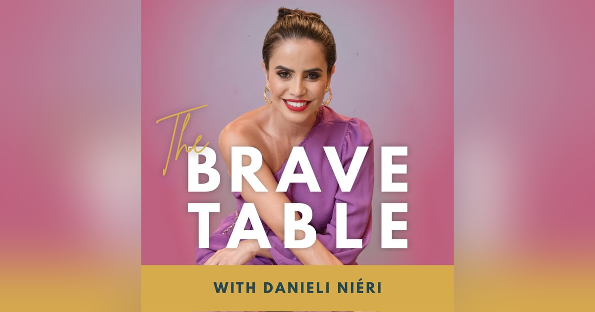 373: Why Your Closet Is Sabotaging Your Success (No One Talks About This) with Danieli Niéri 373: Why Your Closet Is Sabotaging Your Success (No One Talks About This) with Danieli Niéri
