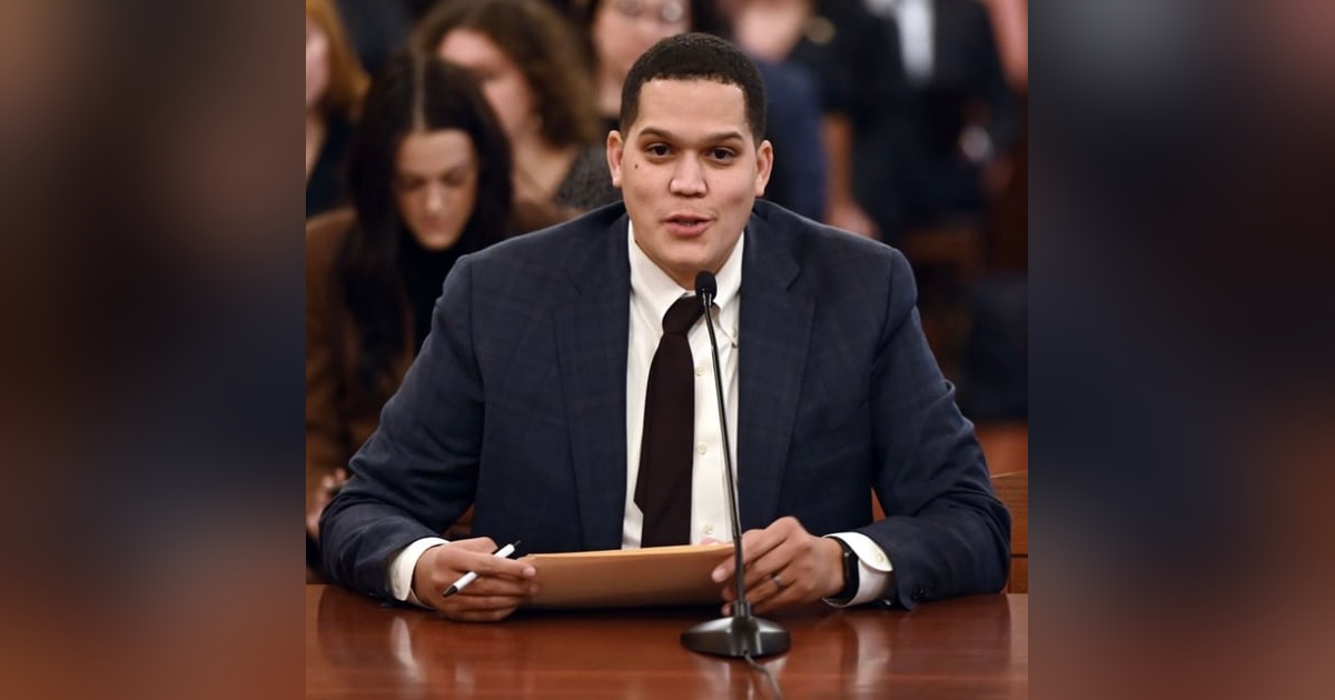 Robert Peters—Running In The Second Robert Peters—Running In The Second