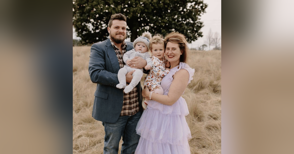 EP 206: CREATING CONNECTION AND COMMUNITY THROUGH RETAIL WITH MEGHAN EP 206: CREATING CONNECTION AND COMMUNITY THROUGH RETAIL WITH MEGHAN