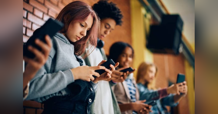 image for How to Help Your Teen Find Balance with Technology