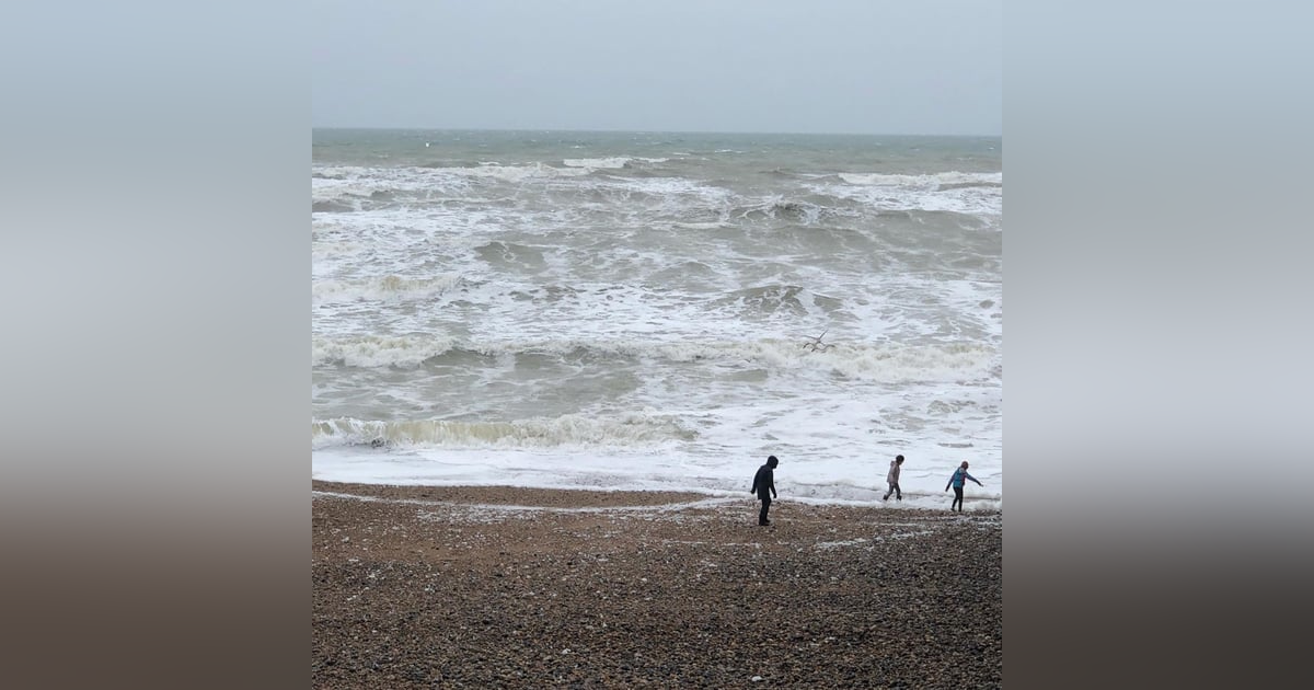 Restorative walk: healing through interaction with abuser Guest: Gemma Varona Restorative walk: healing through interaction with abuser Guest: Gemma Varona
