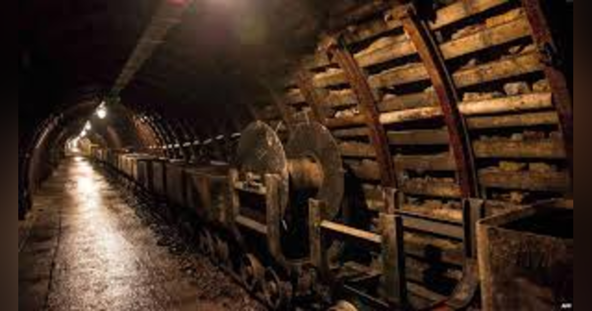 THE NAZI GOLD TRAIN THE NAZI GOLD TRAIN