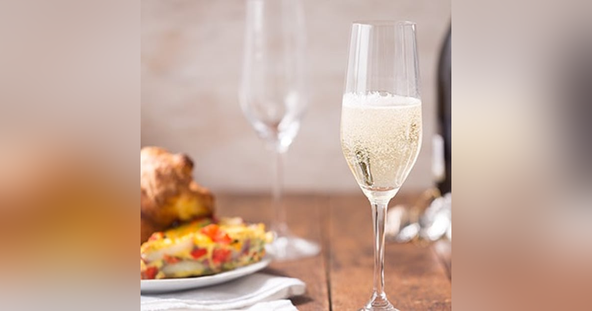 Episode 25- Sparkling Wine With Food, Aged Wines, South Africa, Wine Coolers Episode 25- Sparkling Wine With Food, Aged Wines, South Africa, Wine Coolers