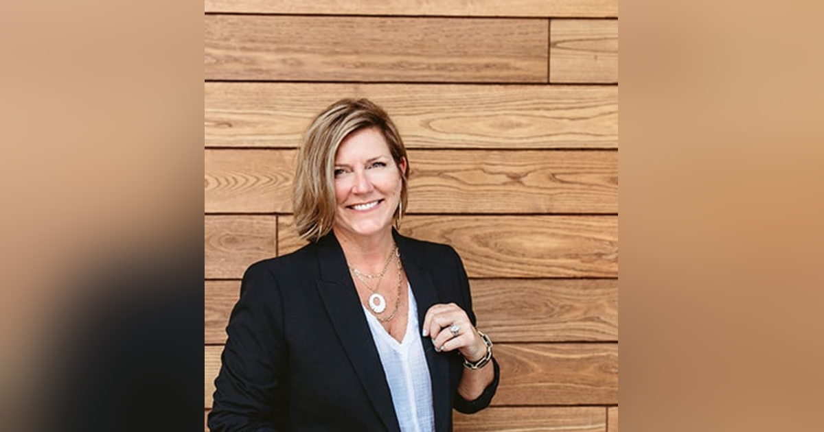 EP 92: EMPOWERING CREATIVE ENTREPRENEURS TO GROW THEIR BUSINESS! EP 92: EMPOWERING CREATIVE ENTREPRENEURS TO GROW THEIR BUSINESS!