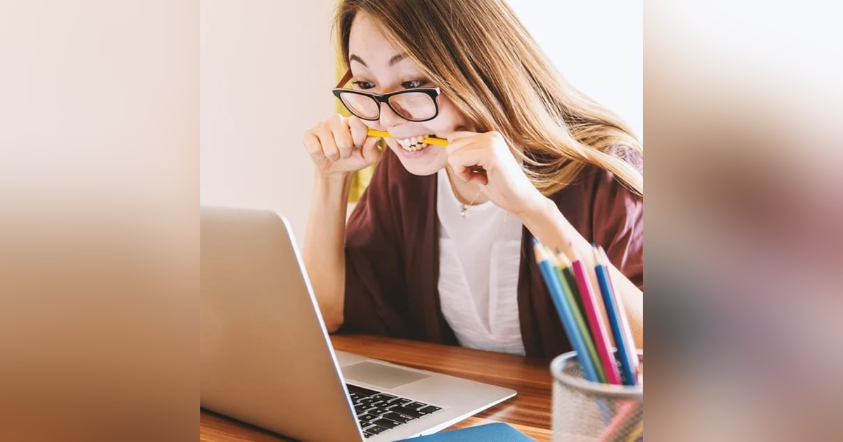 Is It OK to Creep My Date Online? Is It OK to Creep My Date Online?