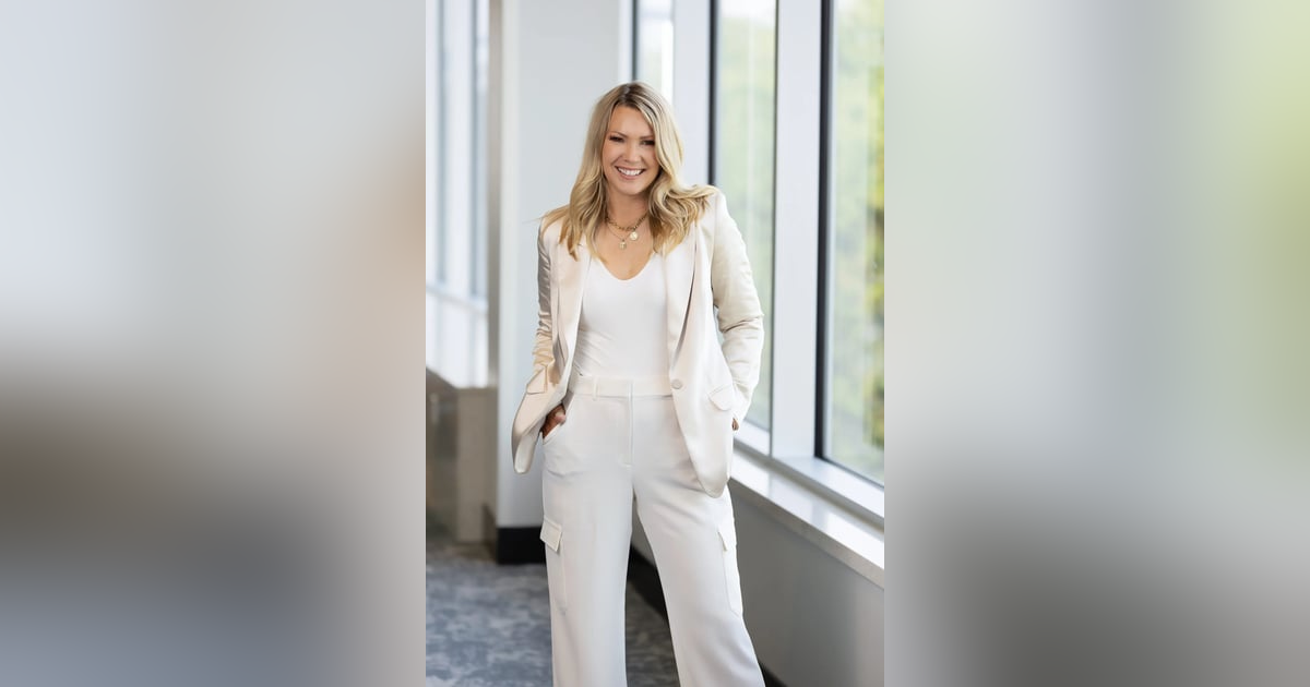 EP 185: REPLAY: COMMUNITY OVER COMPETITION WITH ASHLEY ALDERSON EP 185: REPLAY: COMMUNITY OVER COMPETITION WITH ASHLEY ALDERSON