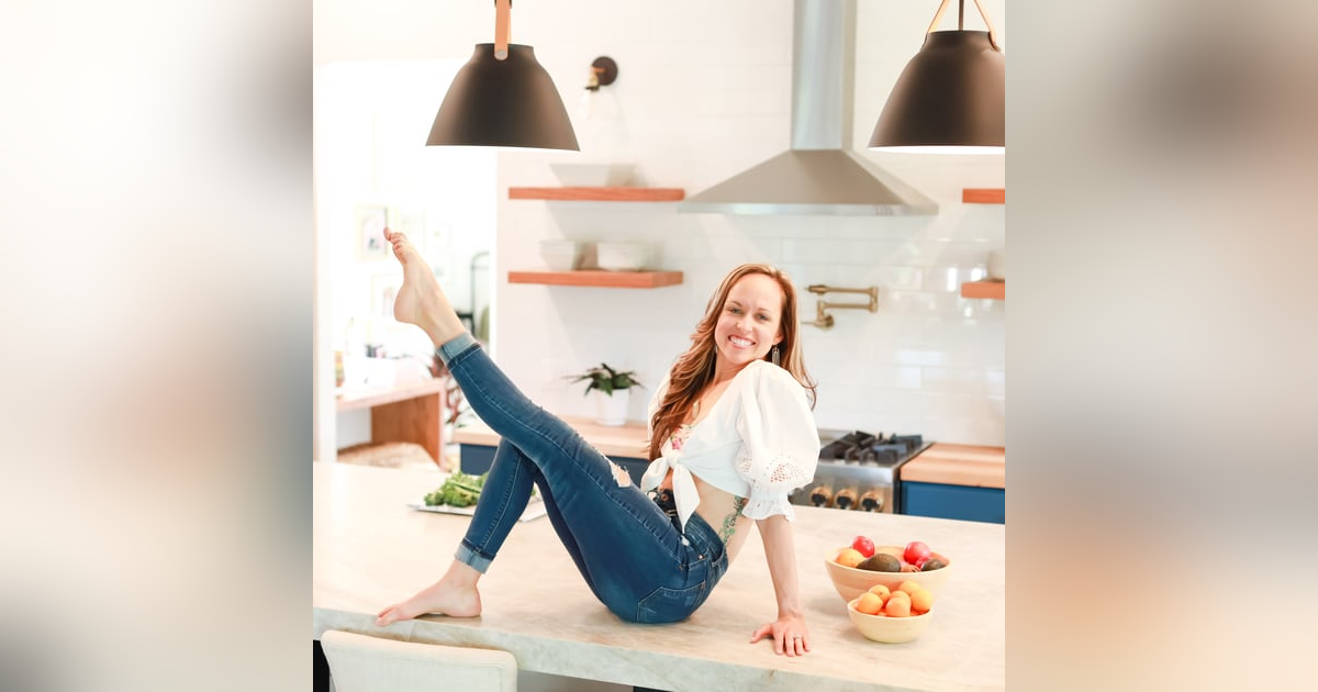 #89 Pilates with Nutrition Makes a Better Mind - Hope Pedraza #89 Pilates with Nutrition Makes a Better Mind - Hope Pedraza