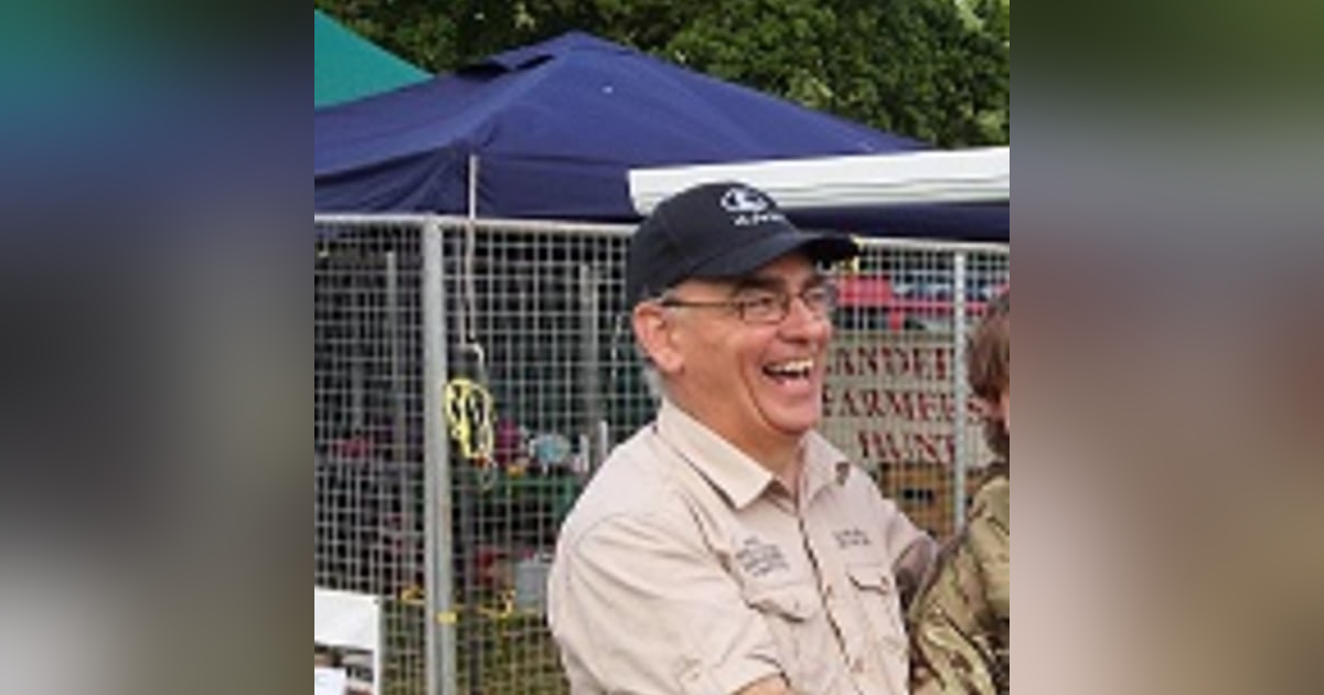 Matthew 28 vv 8-10 'Recycling' headlong women Matthew 28 vv 8-10 'Recycling' headlong women