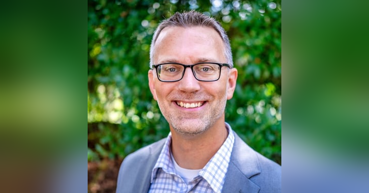 image for Stephen Jones: From Forest Machines to Florida Homes