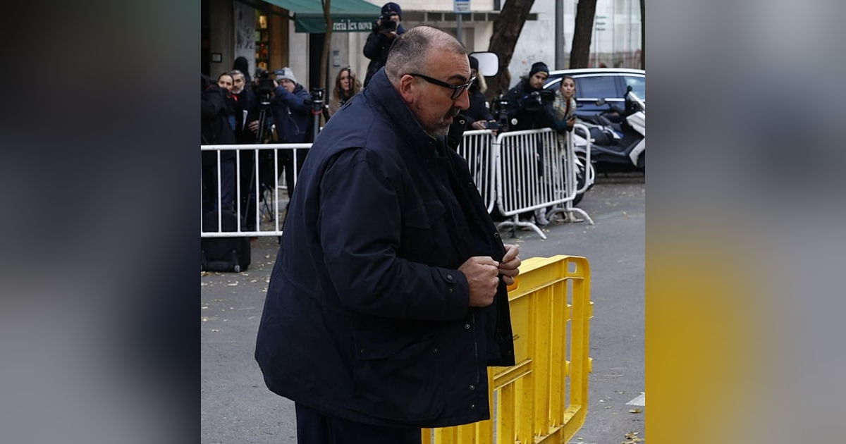 En este país llamado España: El homenaje de Sánchez al PSOE de Felipe González En este país llamado España: El homenaje de Sánchez al PSOE de Felipe González