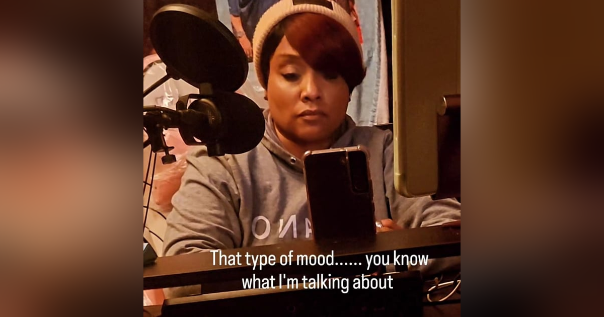 "Baby it's cold outside" Podbean "LIVE" with Preezy and co host Giggles "Baby it's cold outside" Podbean "LIVE" with Preezy and co host Giggles