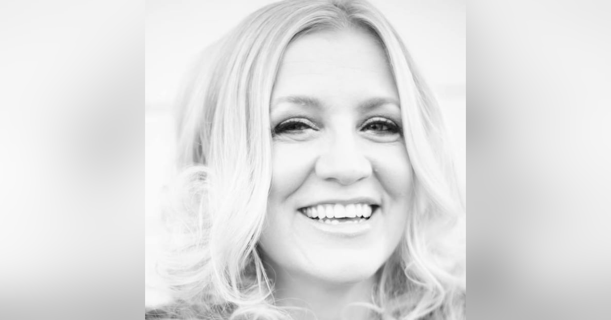 #205 Clementine Moss 10 Minute Meditation Heart Energy #205 Clementine Moss 10 Minute Meditation Heart Energy