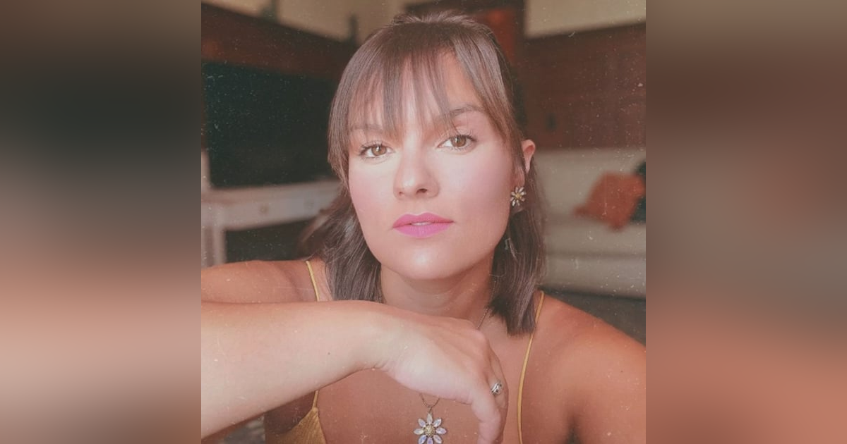 Julia Chisolm, Boston-based Singer/Songwriter/Musician Julia Chisolm, Boston-based Singer/Songwriter/Musician