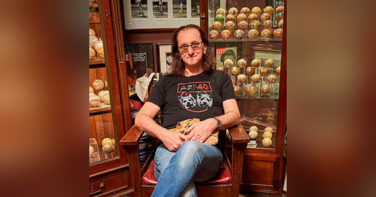 Geddy Lee Auctions ‘Part’ Of His Baseball Memorabilia Geddy Lee Auctions ‘Part’ Of His Baseball Memorabilia