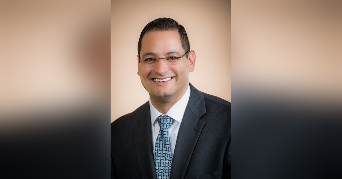 Help Clients, Not Companies with Juan Munoz Help Clients, Not Companies with Juan Munoz