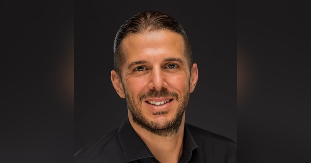 Mike Fata, Multiple 9 Figure exits, CEO of Fata & Associates, Best Selling Author, Founder to Mentor Podcast Host. mikefata.ca Mike Fata, Multiple 9 Figure exits, CEO of Fata & Associates, Best Selling Author, Founder to Mentor Podcast Host. mikefata.ca