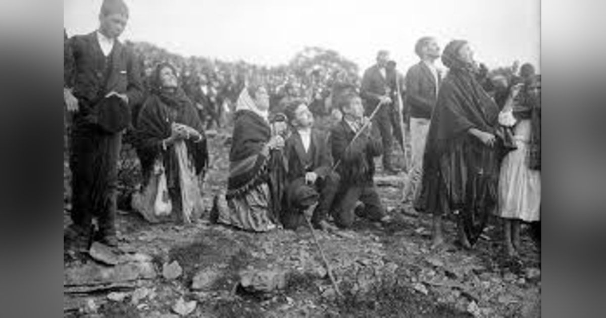 THE MIRACLE OF THE SUN & THE THREE SECRETS OF FATIMA THE MIRACLE OF THE SUN & THE THREE SECRETS OF FATIMA