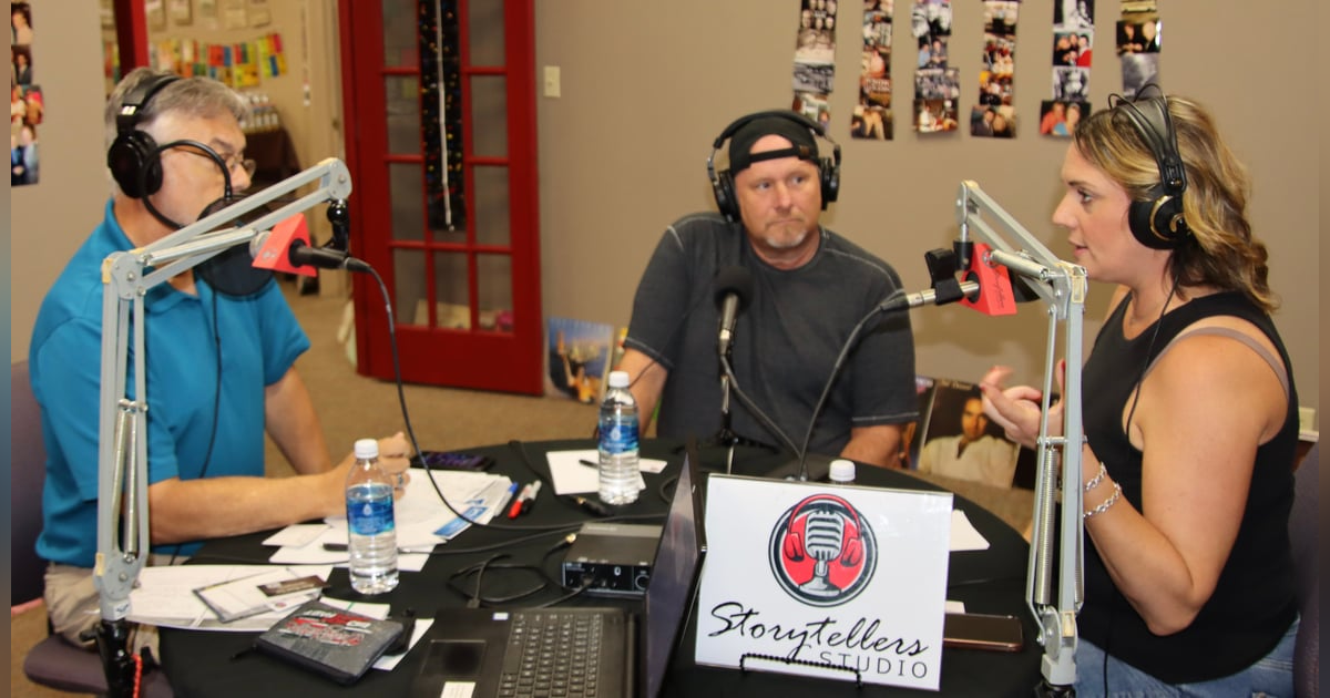 S1 E52 JONELLE & TERRY CARTER - River Road Trio S1 E52 JONELLE & TERRY CARTER - River Road Trio