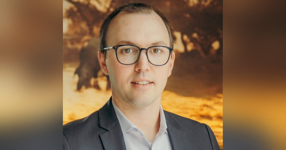 The Human Side of Hotel Tech: A GM's Perspective - Justin Rodriguez, Shashi Hotel The Human Side of Hotel Tech: A GM's Perspective - Justin Rodriguez, Shashi Hotel