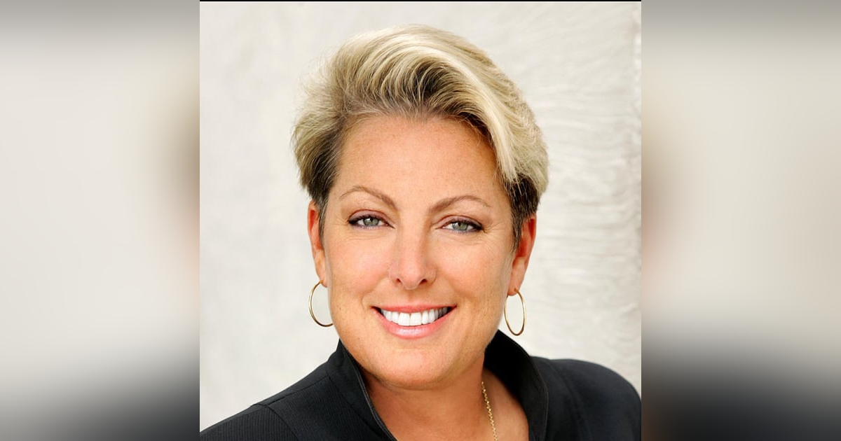 Dina Dwyer-Owens Co Chair of Dwyer Group is comprised of the well known brands of Molly Maids, Mr Rooter, 5 Star Painting and more. Dina Dwyer-Owens Co Chair of Dwyer Group is comprised of the well known brands of Molly Maids, Mr Rooter, 5 Star Painting and more.