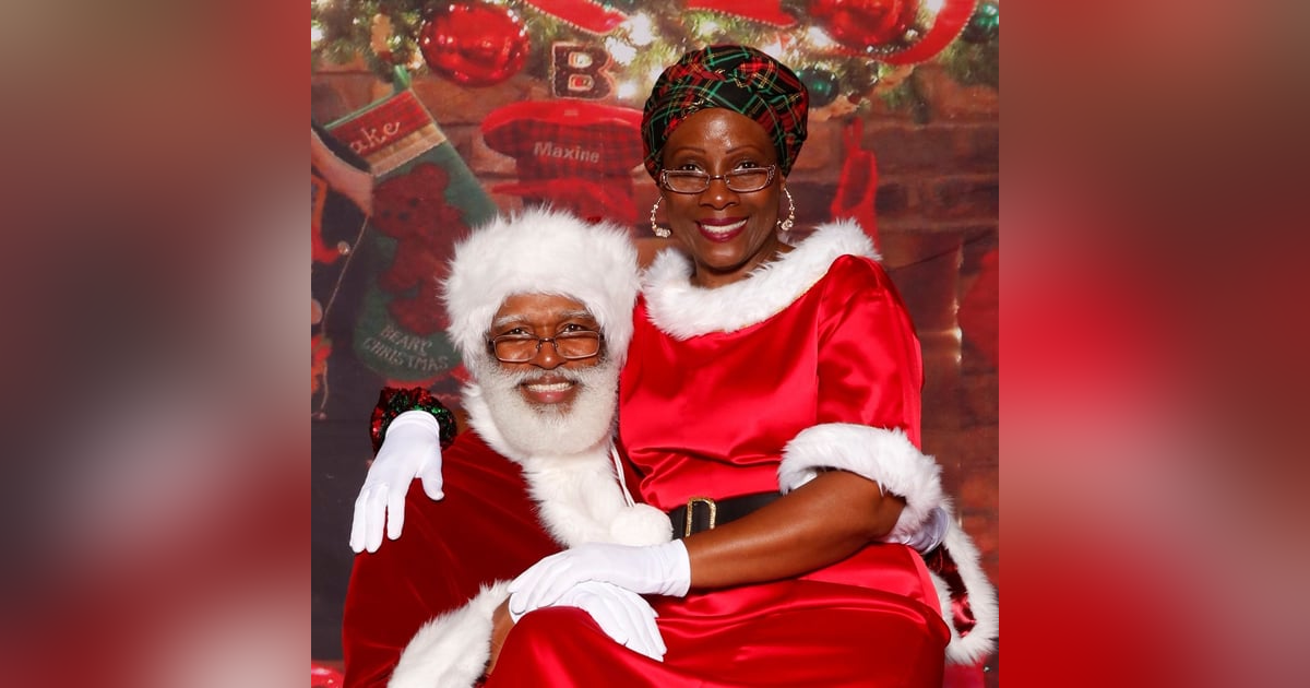 SANTAS JUST LIKE ME SANTAS JUST LIKE ME