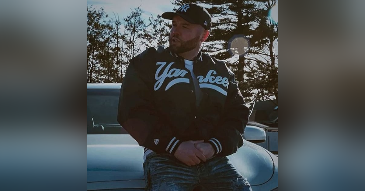 Rapper and Boxer Paul Rello Rapper and Boxer Paul Rello