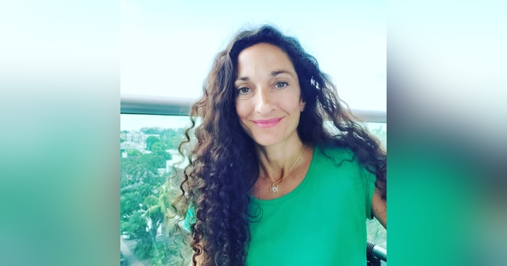 image for From Scoliosis to Wellness: Dr. Lynn Carey’s Journey to Grace