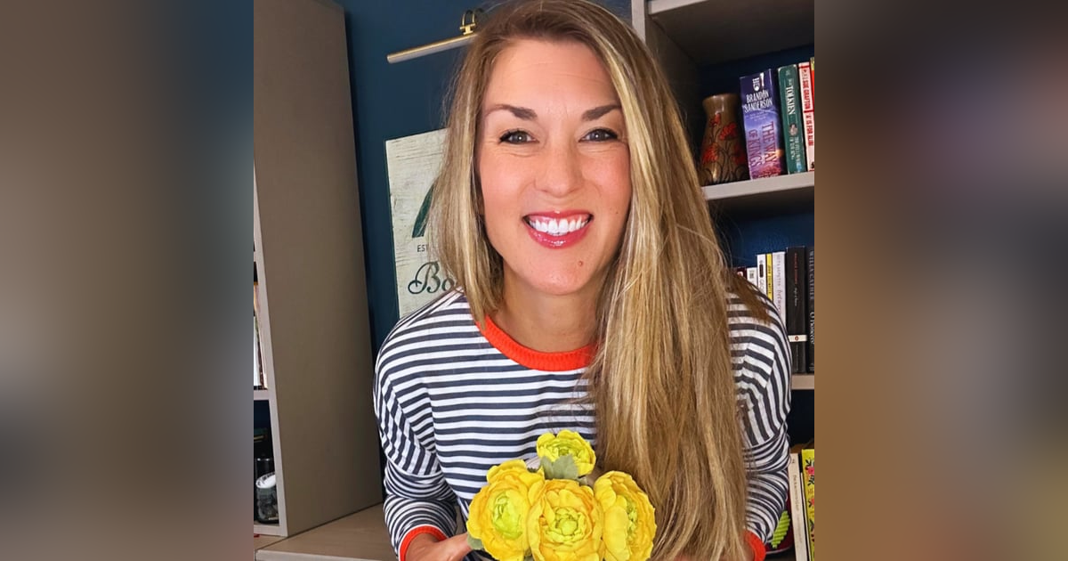 Kara Infante: Creating communities, sharing stories, with Bookish Flights Kara Infante: Creating communities, sharing stories, with Bookish Flights