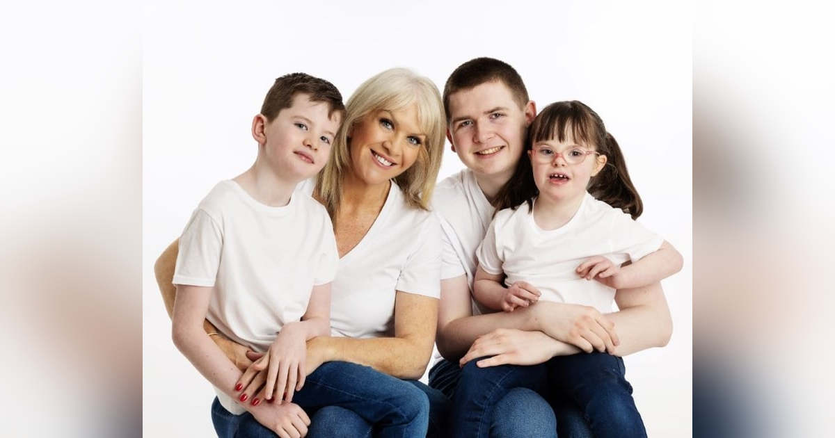 All Things CBD Oil with Rhona...x All Things CBD Oil with Rhona...x